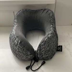 Memory foam travel neck pillow
